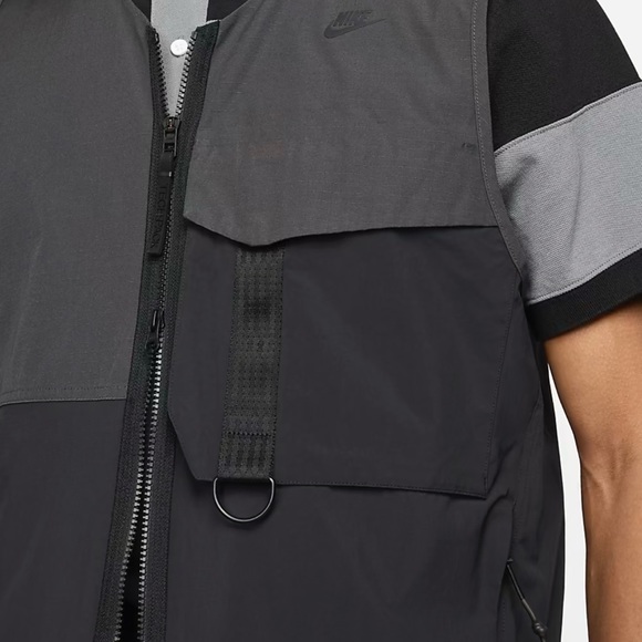 Nike Tech Pack Unlined Vest - Picture 4 of 9